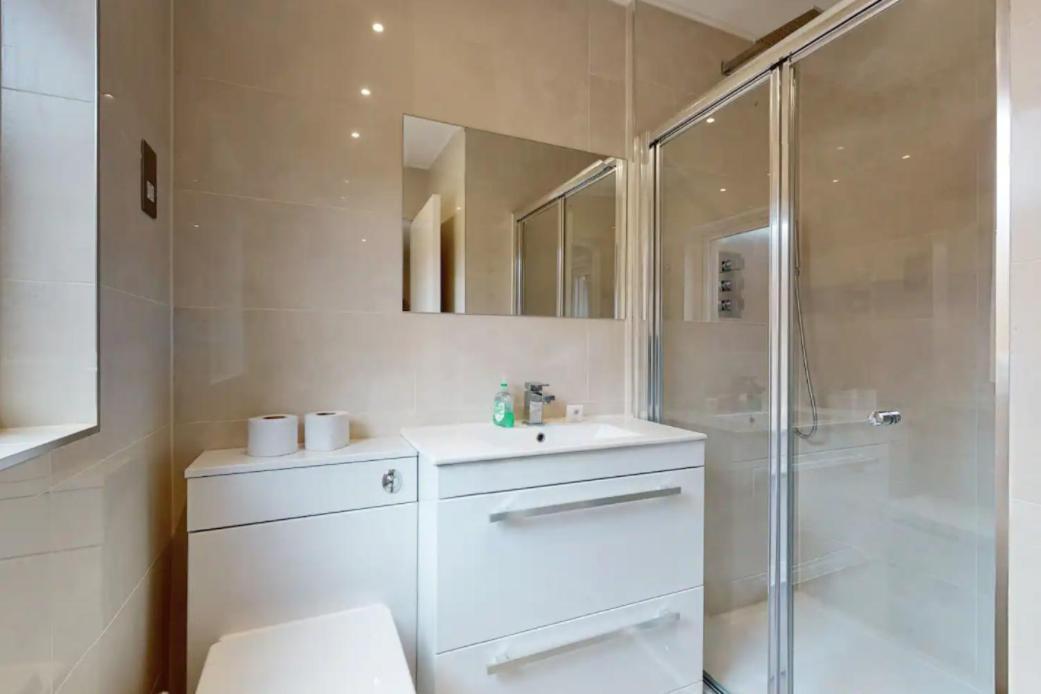 ロンドンAmazing 2Bed Flat 10Min To Wimbledon Tennis Courtsアパートメント エクステリア 写真